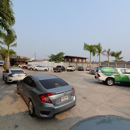 The Room Boutique Hotel Sakon Nakhon Exterior photo