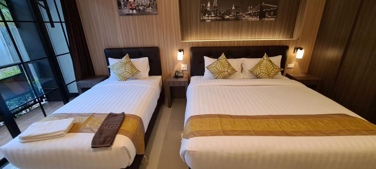 The Room Boutique Hotel Sakon Nakhon Exterior photo