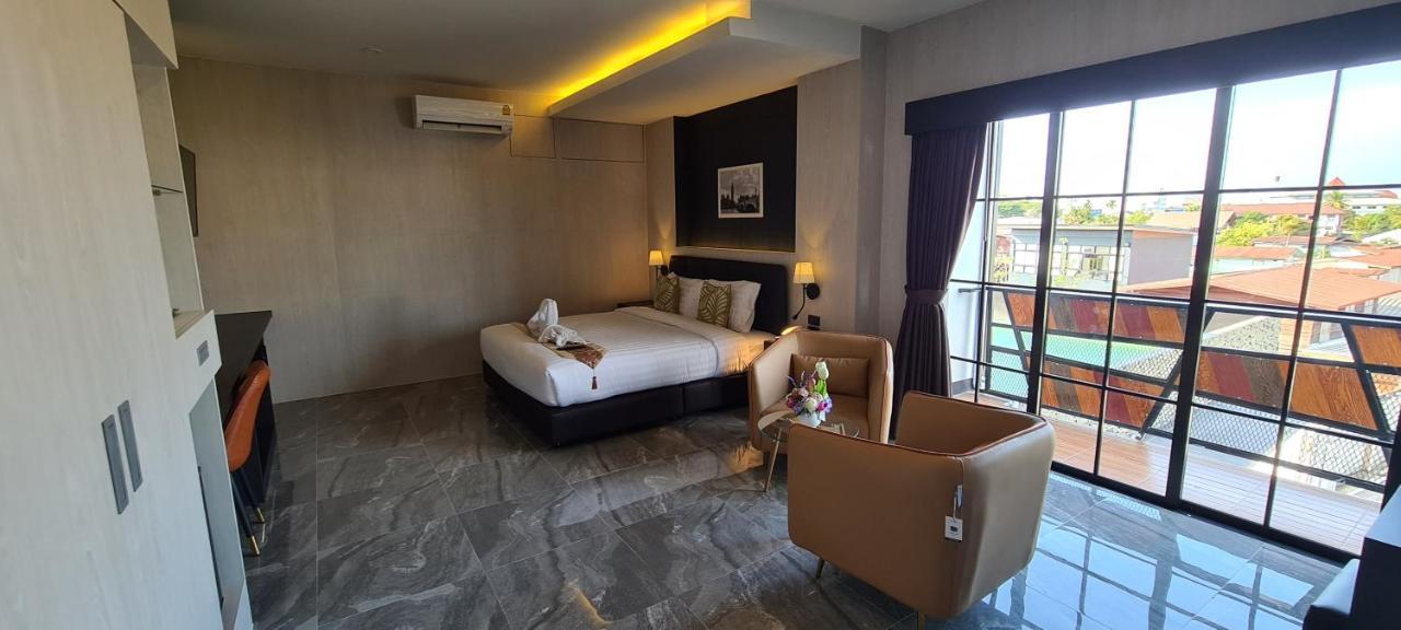 The Room Boutique Hotel Sakon Nakhon Exterior photo