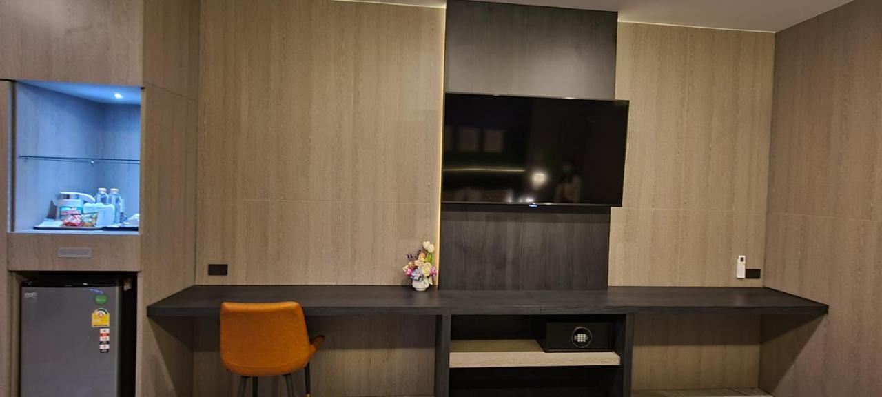 The Room Boutique Hotel Sakon Nakhon Exterior photo