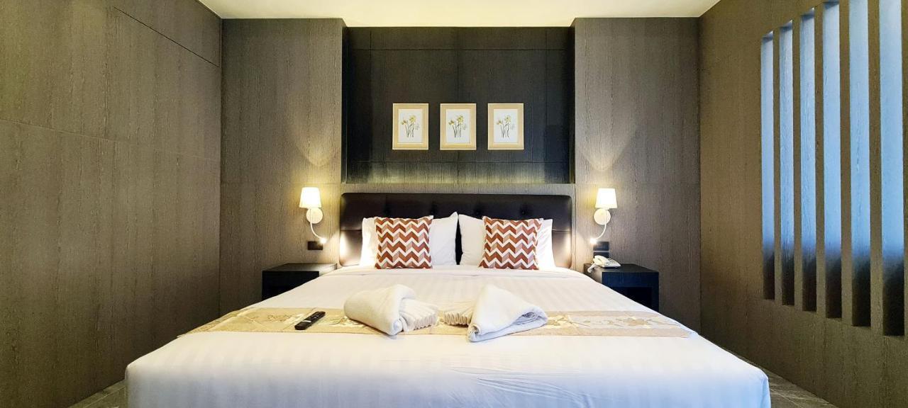 The Room Boutique Hotel Sakon Nakhon Exterior photo