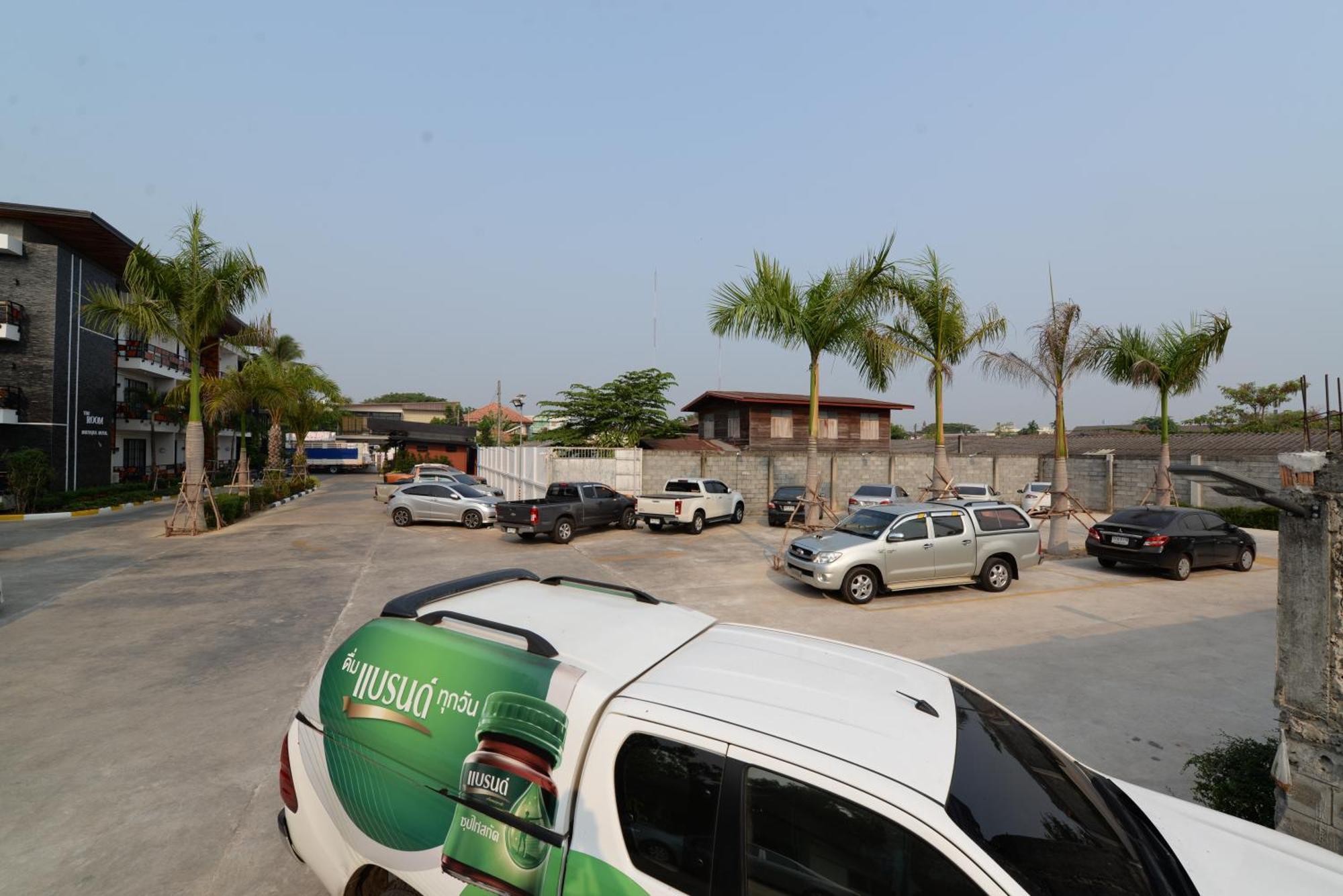 The Room Boutique Hotel Sakon Nakhon Exterior photo